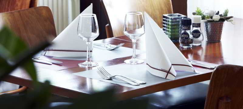 Campanile & Restaurant Hotel