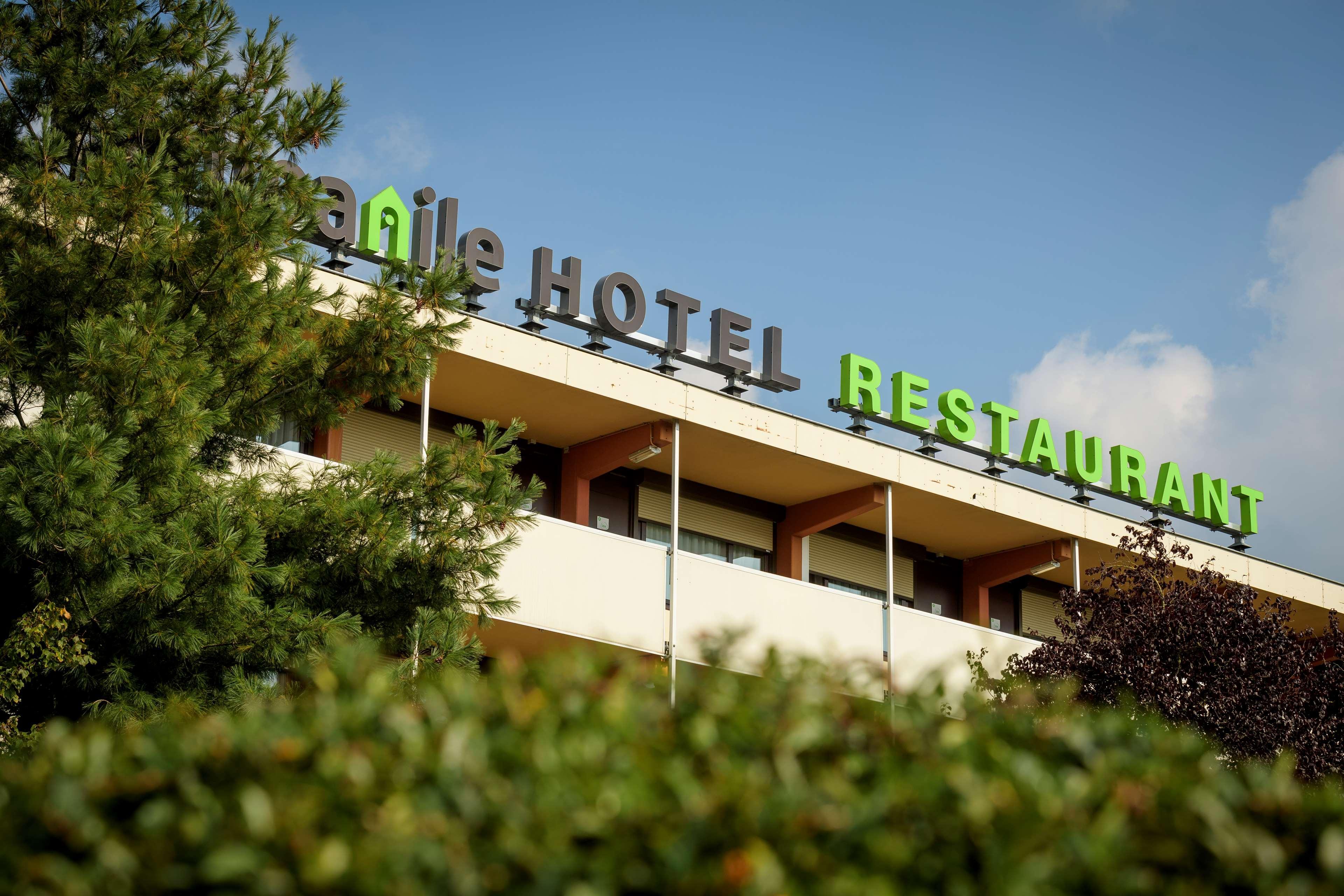 Campanile & Restaurant 3*